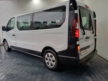 Renault Trafic Passenger Bus dCi 110