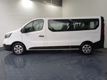 Renault Trafic Passenger Bus dCi 110