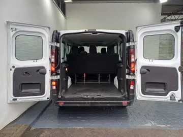 Renault Trafic Passenger Bus dCi 110