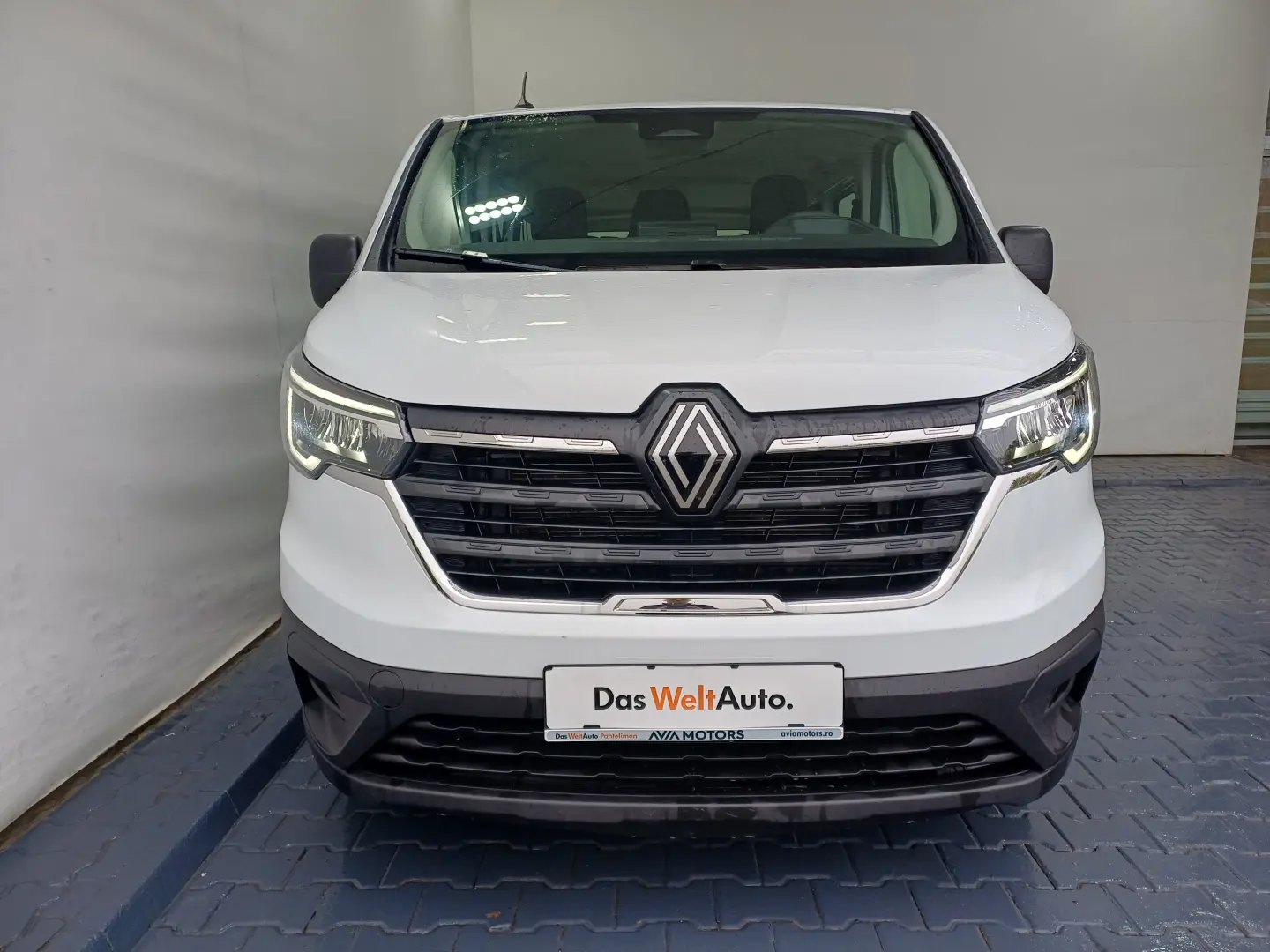 Renault Trafic Passenger Bus dCi 110