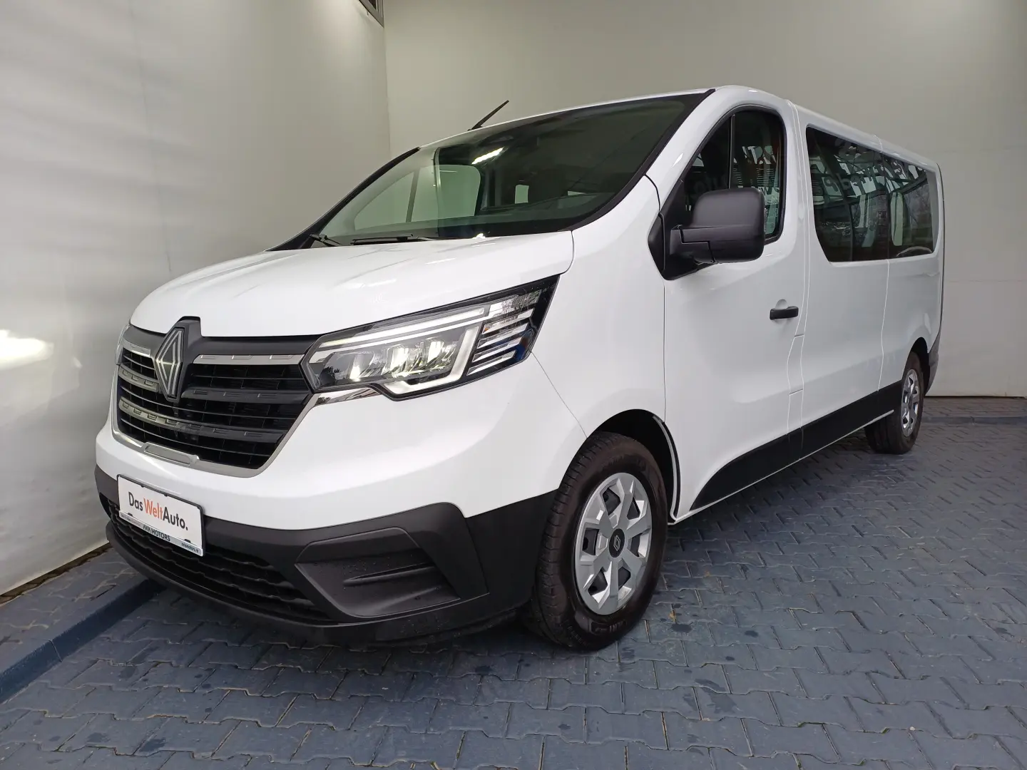 Renault Trafic Passenger Bus dCi 110