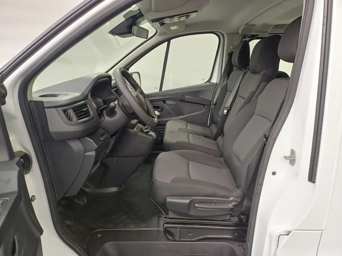 Renault Trafic Passenger Bus dCi 110