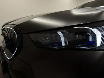 530e xDrive Limousine M