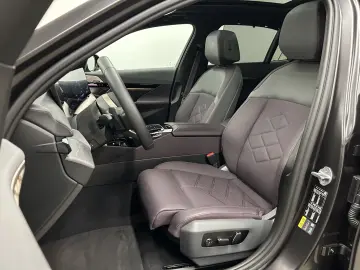 530e xDrive Limousine M