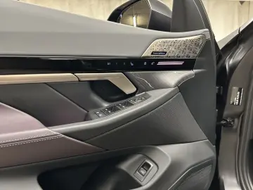 530e xDrive Limousine M