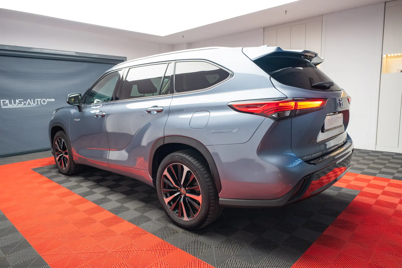 Toyota Highlander 7 locuri