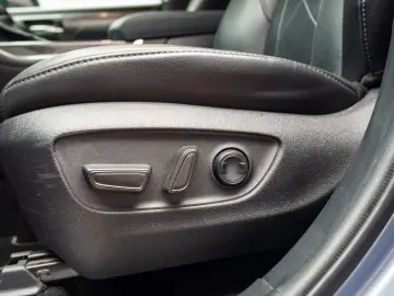 Toyota Highlander 7 locuri