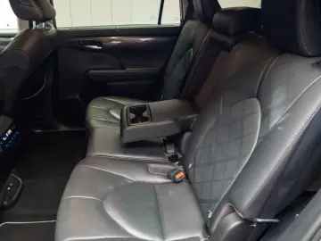 Toyota Highlander 7 locuri
