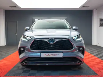 Toyota Highlander 7 locuri