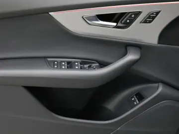 Q8 55 TFSIe quattro