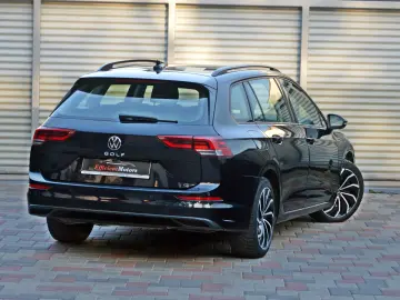 Volkswagen Golf VIII