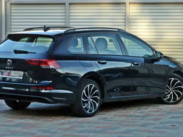 Volkswagen Golf VIII