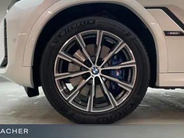 X6 M60i xDrive
