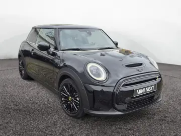 Cooper SE Classic Trim PANO HUD HK KAM
