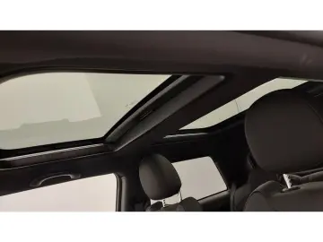 Cooper SE Classic Trim PANO HUD HK KAM
