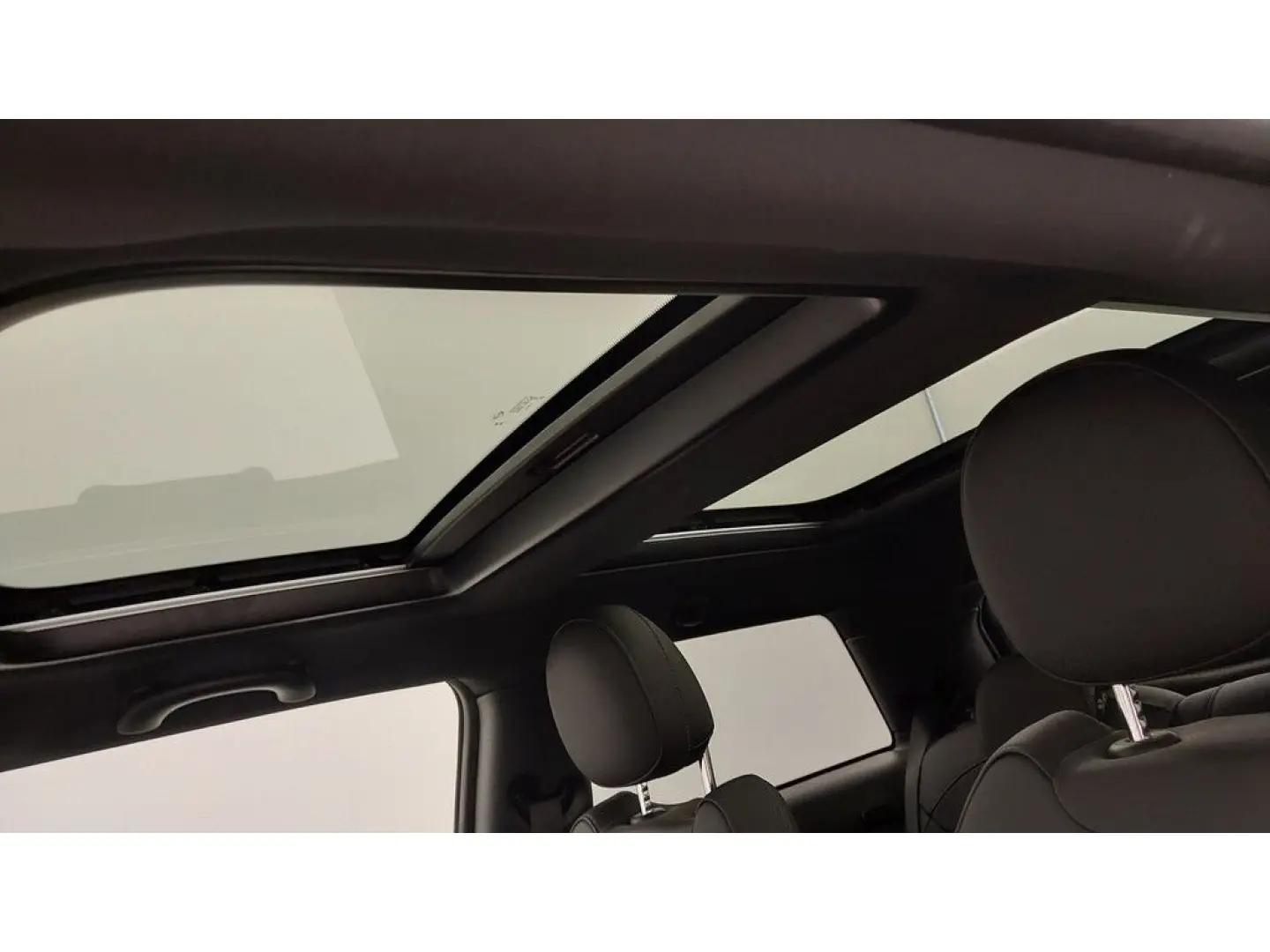 Cooper SE Classic Trim PANO HUD HK KAM