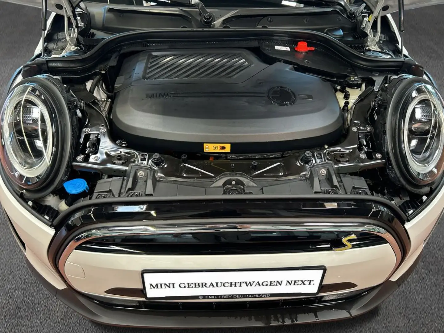Cooper SE MINI Yours Trim  LRH  RFK  PD  SHZ  LE
