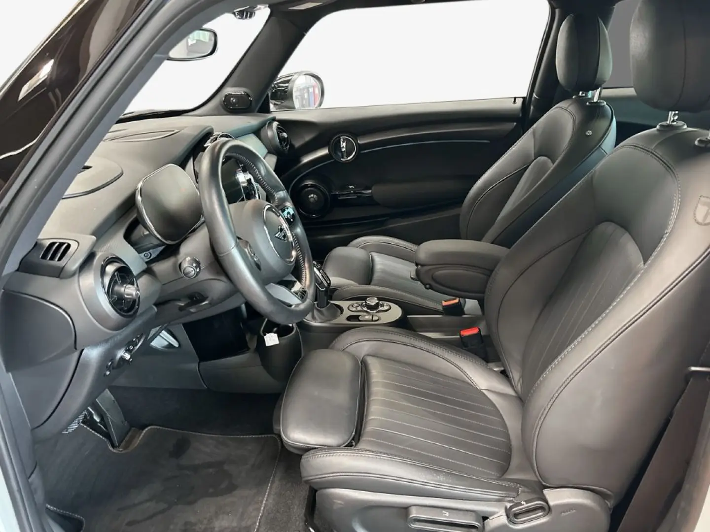 Cooper SE MINI Yours Trim  LRH  RFK  PD  SHZ  LE