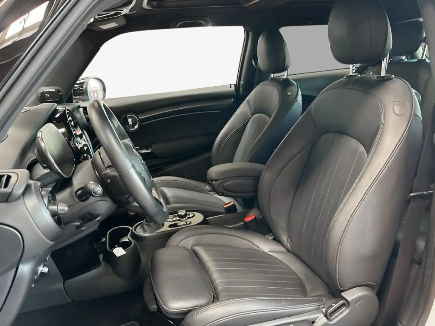 Cooper SE MINI Yours Trim  LRH  RFK  PD  SHZ  LE