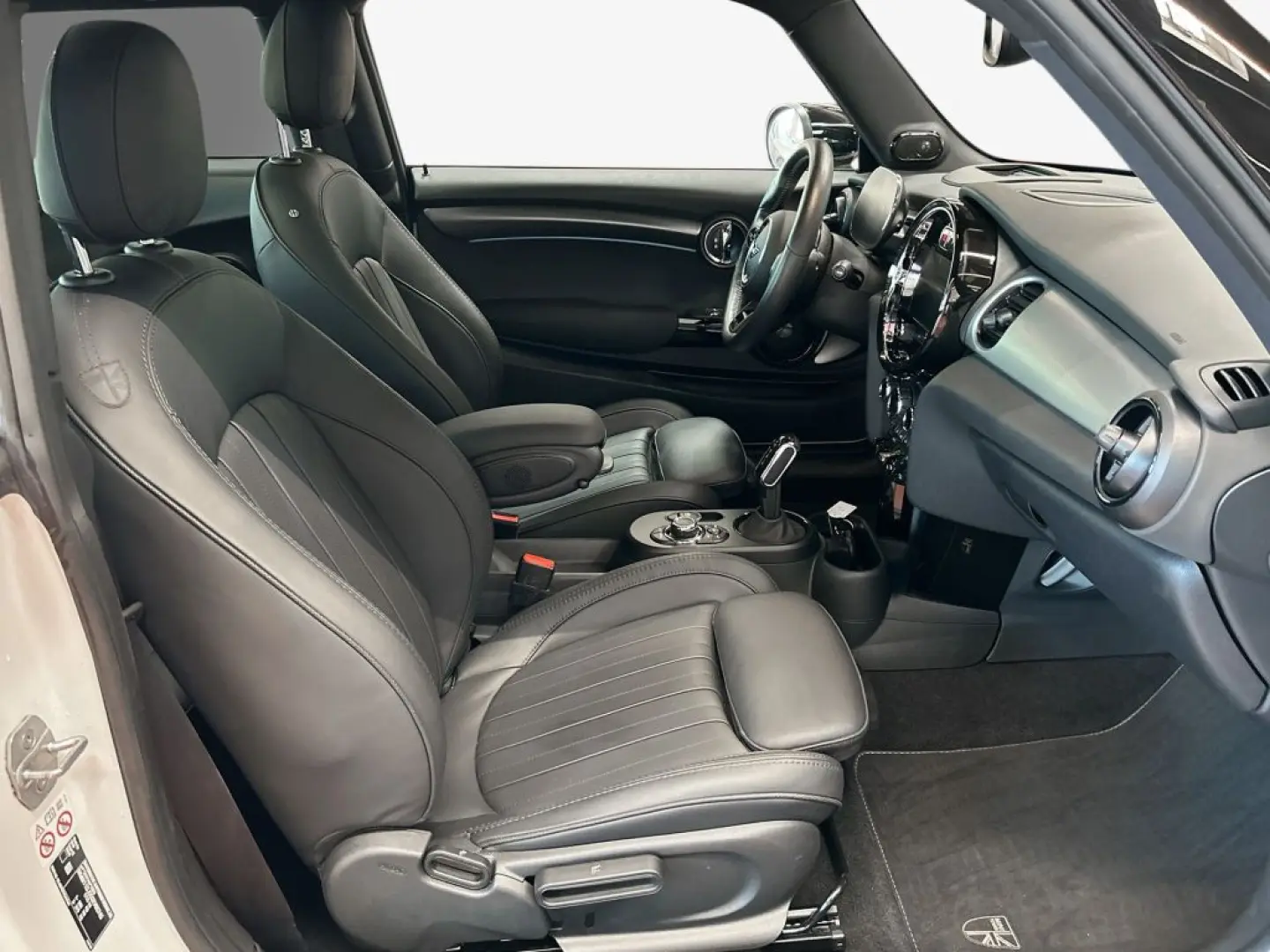 Cooper SE MINI Yours Trim  LRH  RFK  PD  SHZ  LE