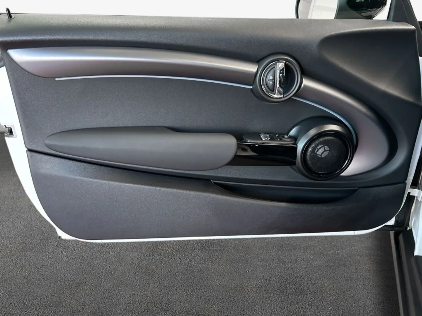 Cooper SE MINI Yours Trim  LRH  RFK  PD  SHZ  LE