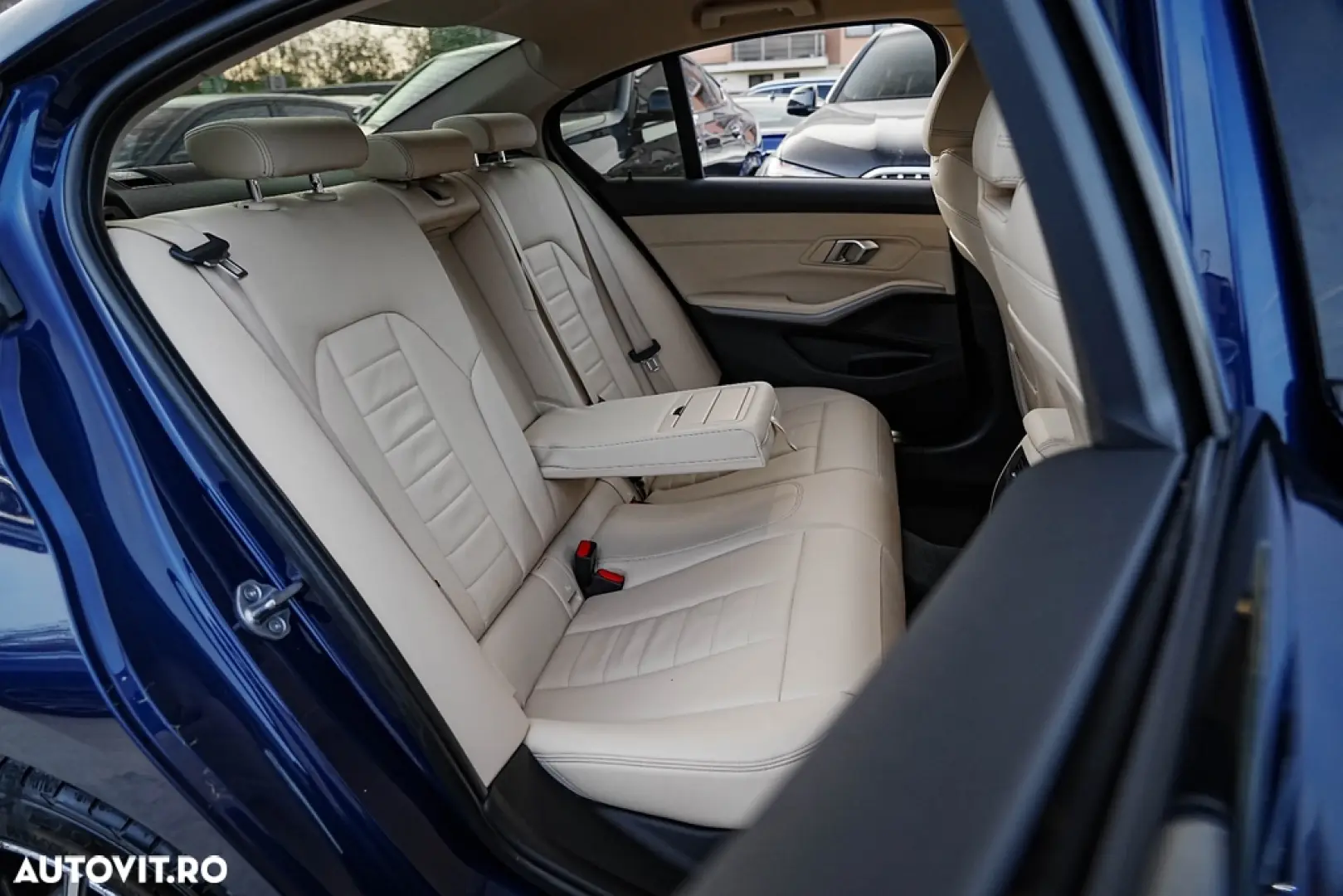 BMW Seria 3 330i Aut. Sport Line