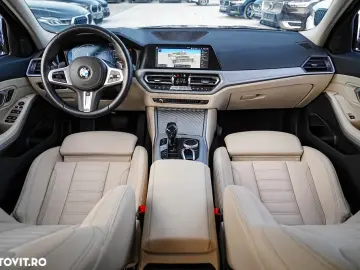 BMW Seria 3 330i Aut. Sport Line