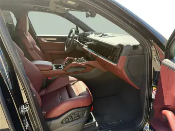 Cayenne S E-Hybrid Burmester PassengerDisplay SoftClose 360