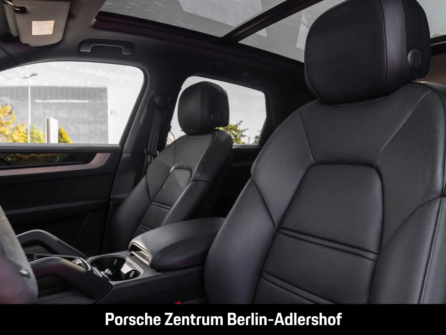 Cayenne E-Hybrid PassengerDisplay Massage 360