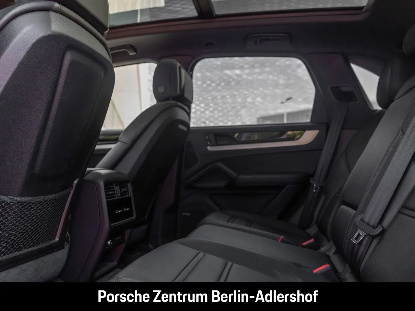 Cayenne E-Hybrid PassengerDisplay Massage 360