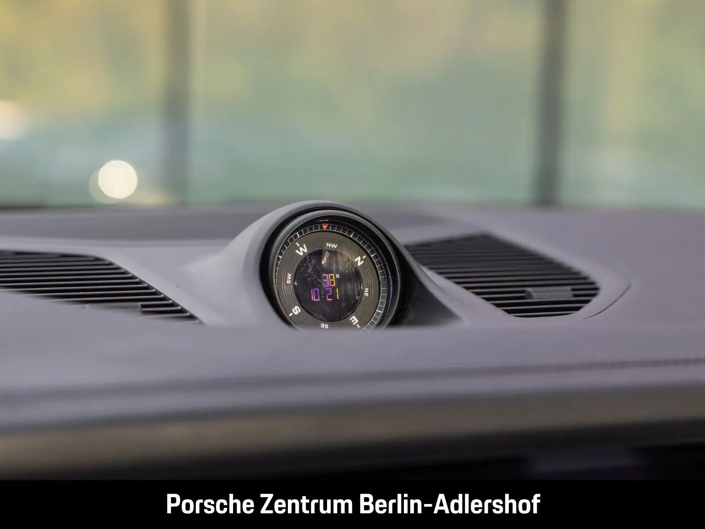 Cayenne E-Hybrid PassengerDisplay Massage 360