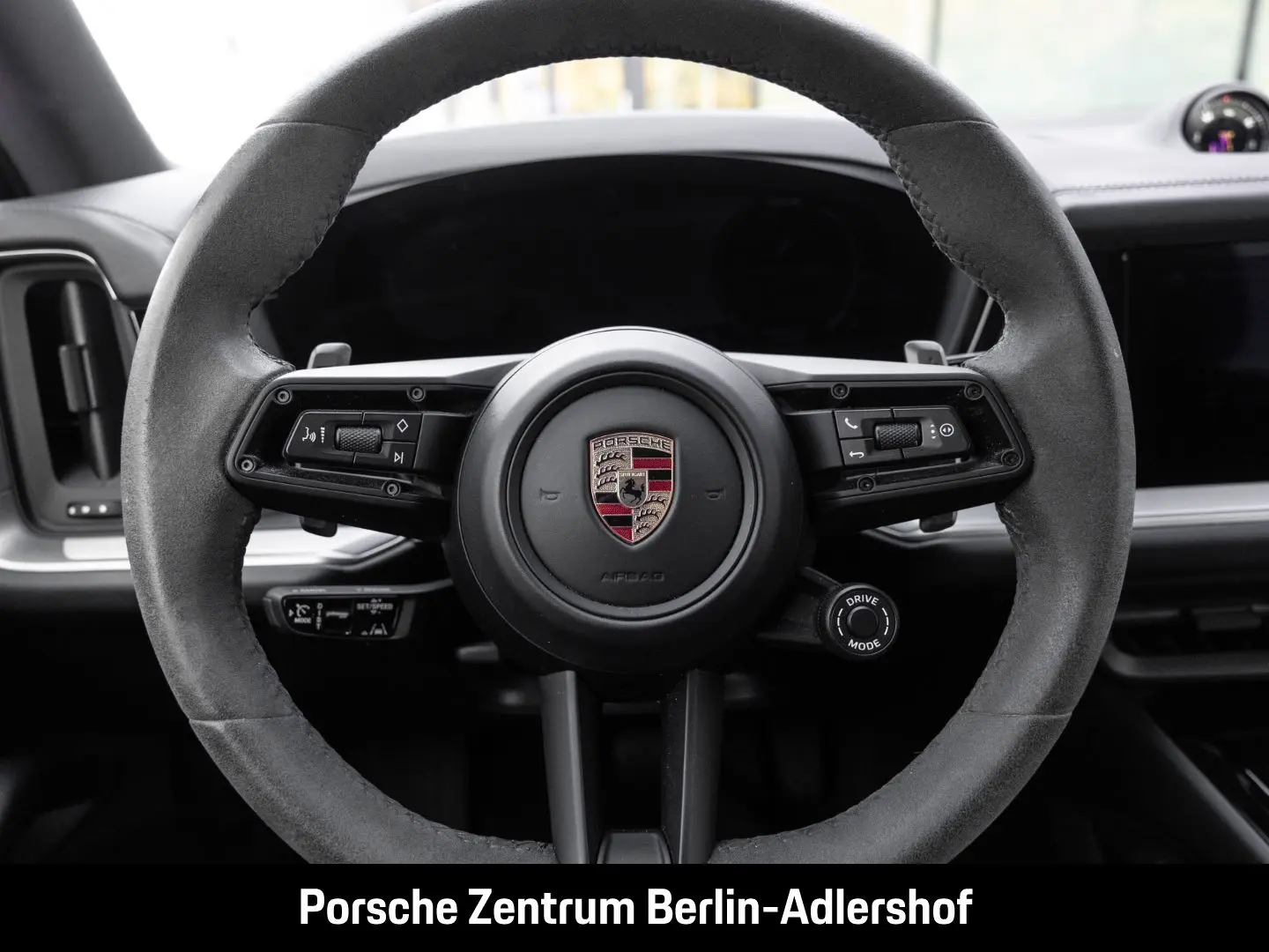 Cayenne E-Hybrid PassengerDisplay Massage 360