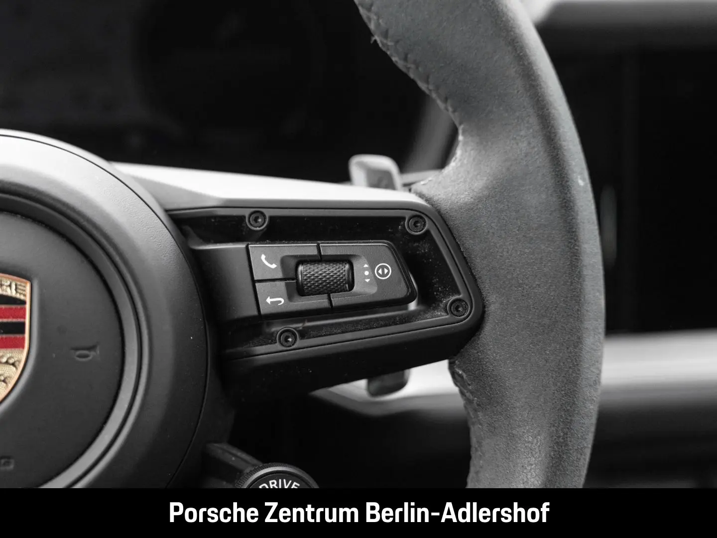 Cayenne E-Hybrid PassengerDisplay Massage 360