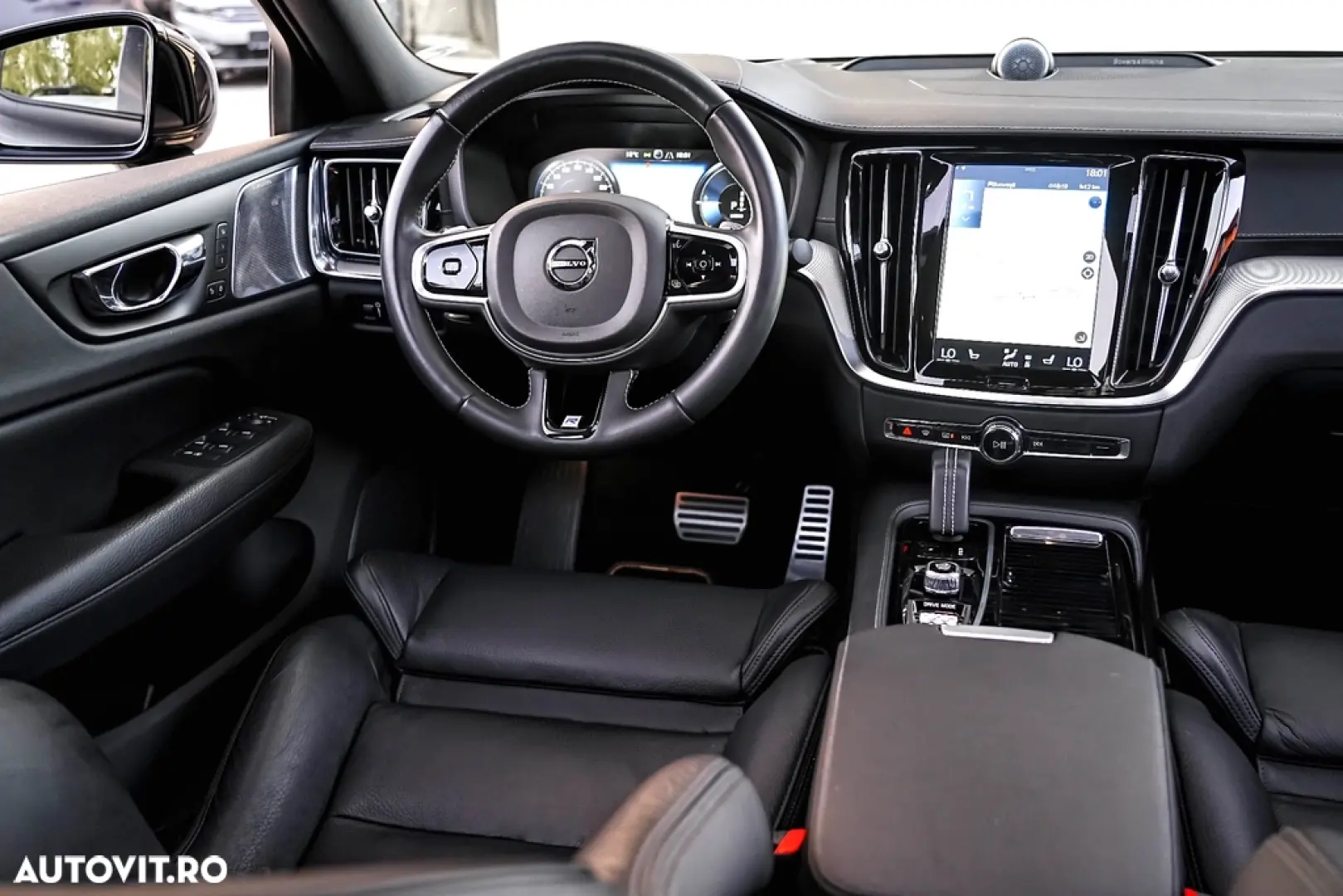 Volvo S60 T8 Recharge AWD Polestar Engineered