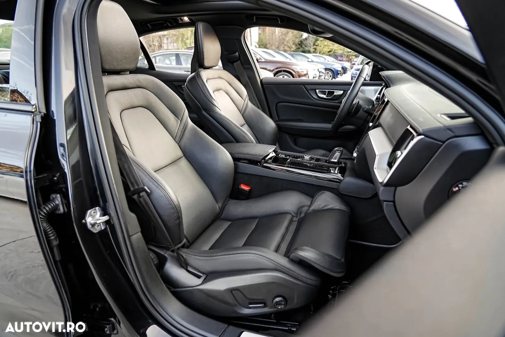 Volvo S60 T8 Recharge AWD Polestar Engineered