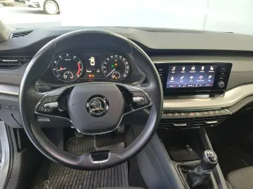 Škoda Octavia AMBITION 1.5 TSI