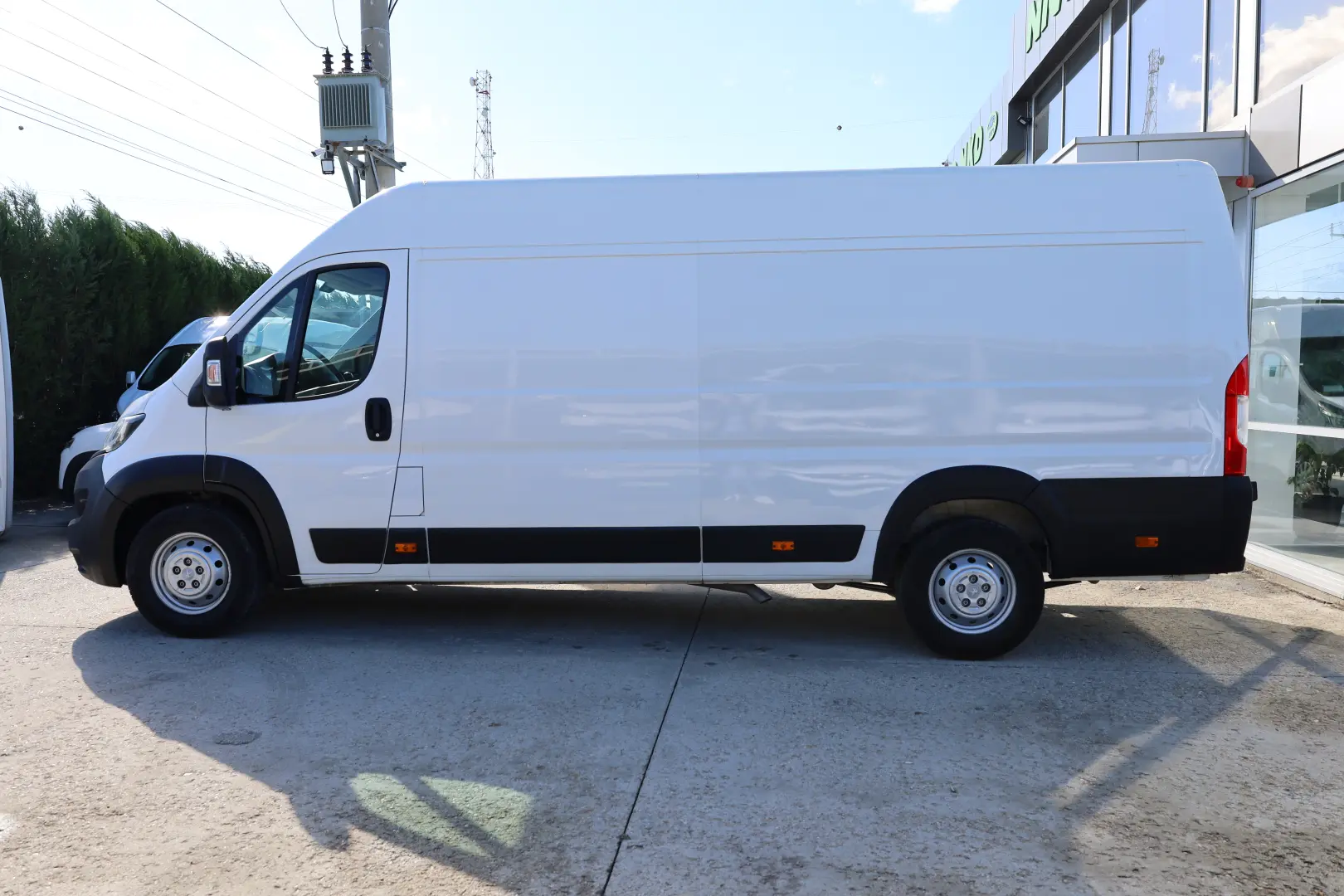 Peugeot Boxer 2.0 130 HP L4H2