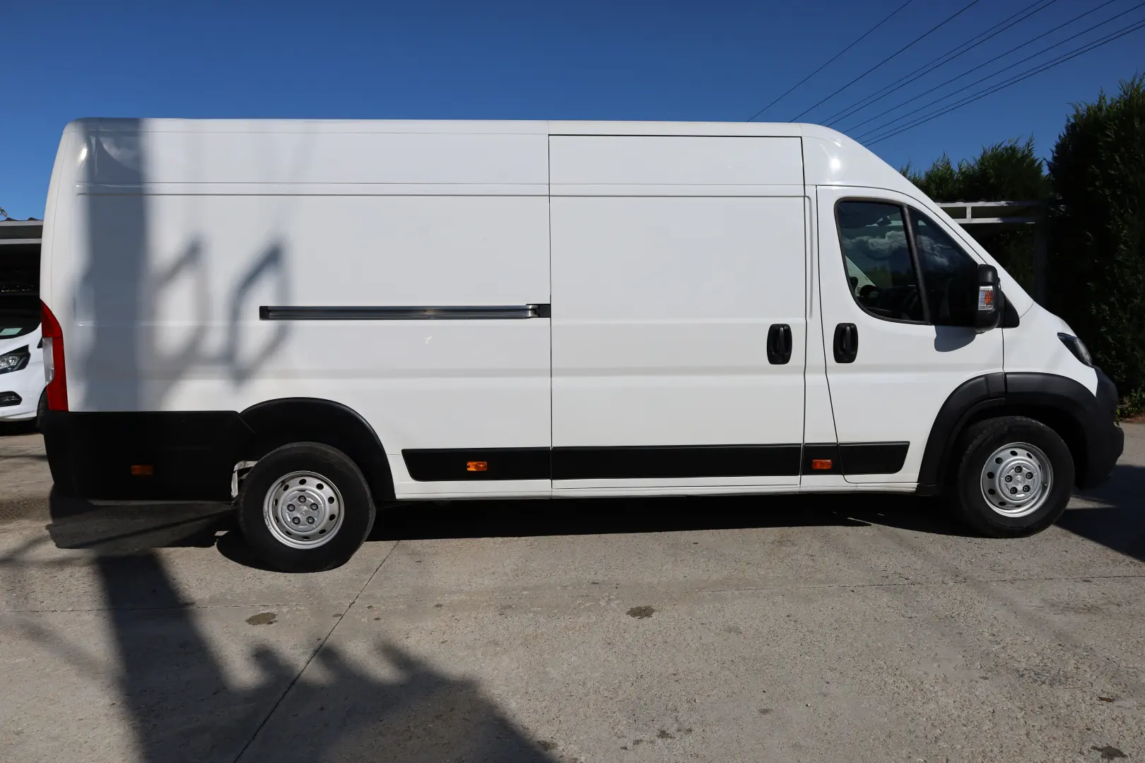 Peugeot Boxer 2.0 130 HP L4H2