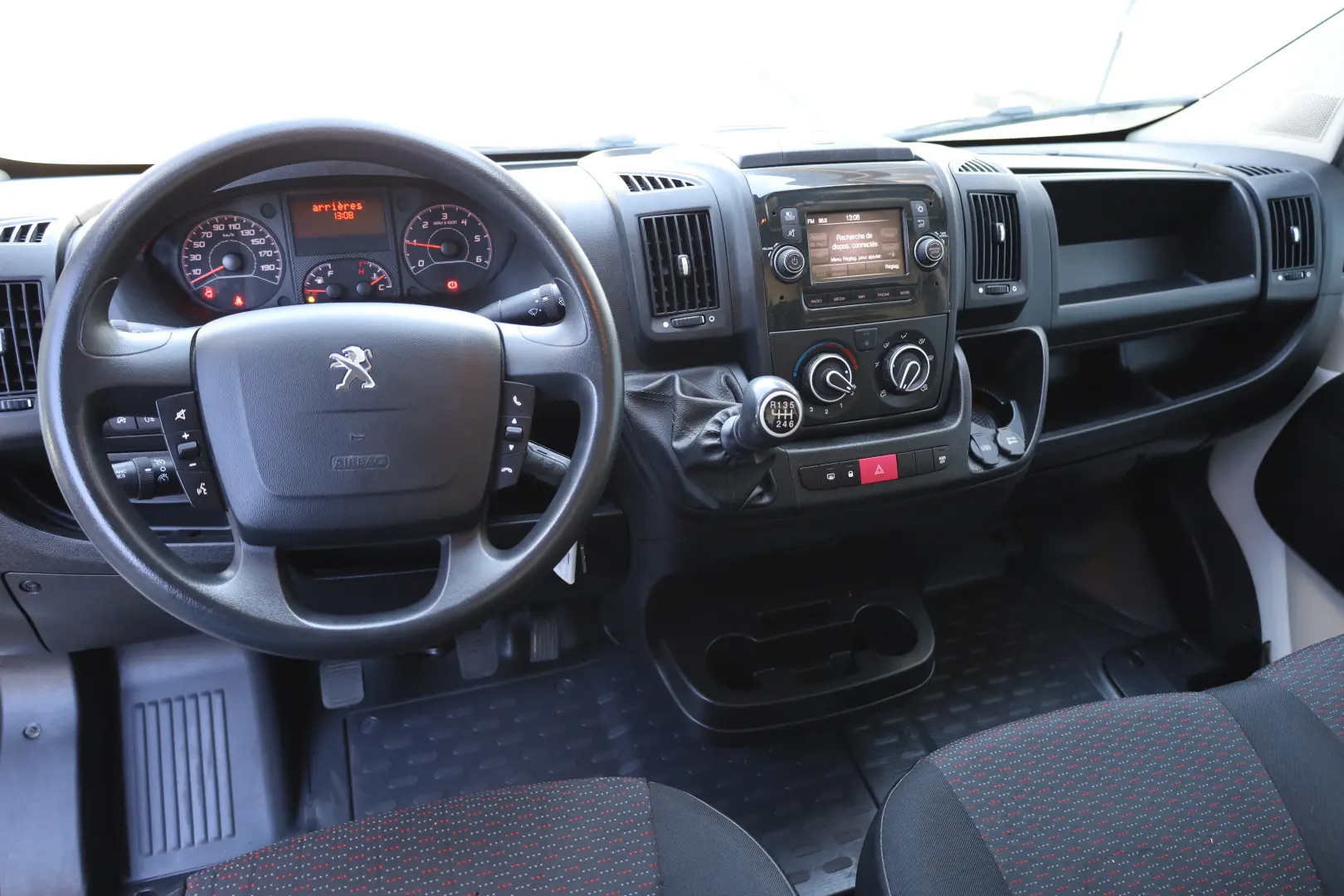 Peugeot Boxer 2.0 130 HP L4H2