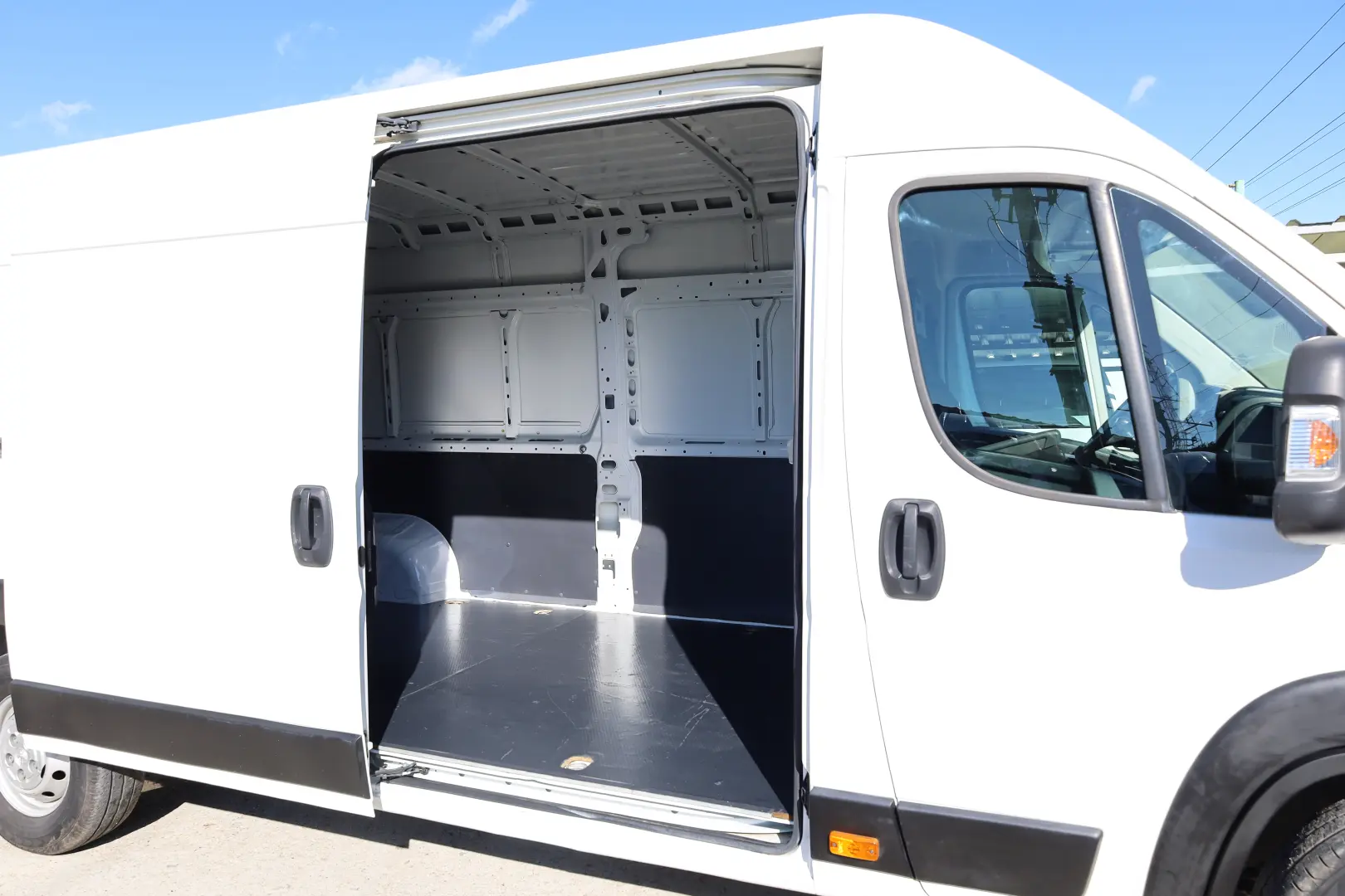 Peugeot Boxer 2.0 130 HP L4H2