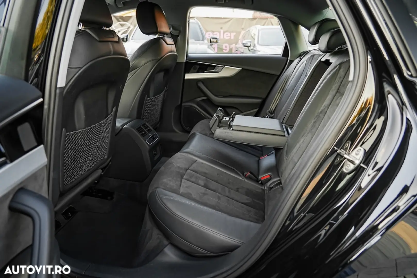 Audi A4 35 TFSI S tronic design