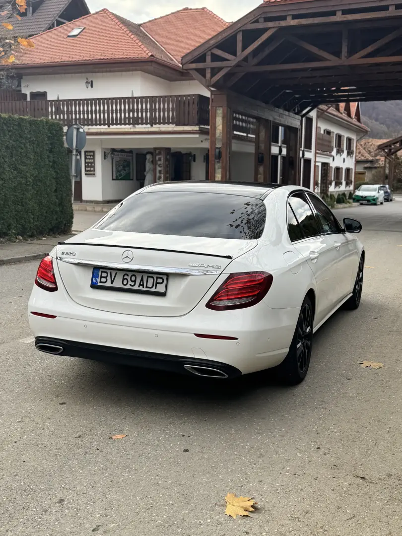 Mercedes-Benz E 220
