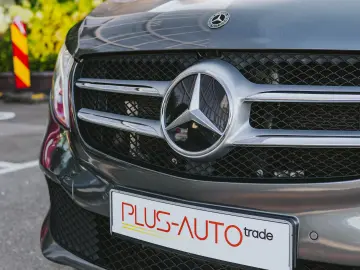 Mercedes-Benz V300