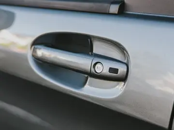 Mercedes-Benz V300