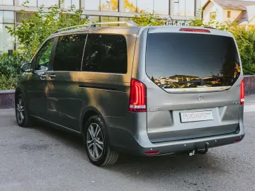 Mercedes-Benz V300