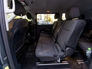 Mercedes-Benz V300