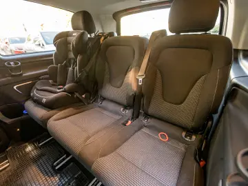 Mercedes-Benz V300