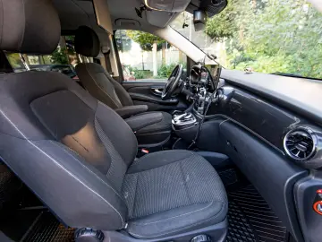 Mercedes-Benz V300