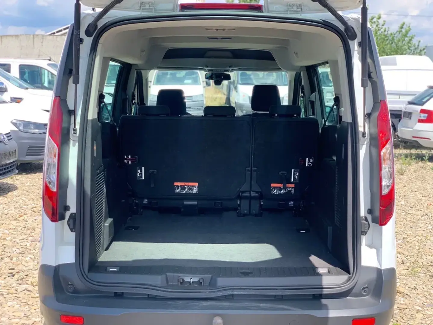 Ford Grand Turneo Connect Trend 1.5TDCI L2   04.2018   102CP