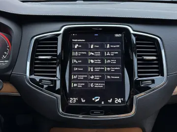 VOLVO XC90 T8 AWD Plug In Hybrid Twin Engine Inscription